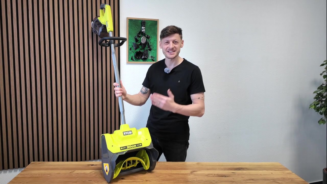 Hodnocení výrobku 36V MAX POWER akumulátorová sněhová fréza se šířkou záběru 30 cm od RYOBI® - Tomáš