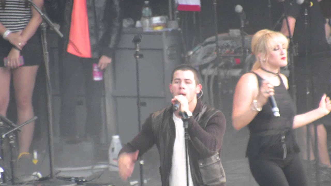 Teacher - Nick Jonas - 6/13/15