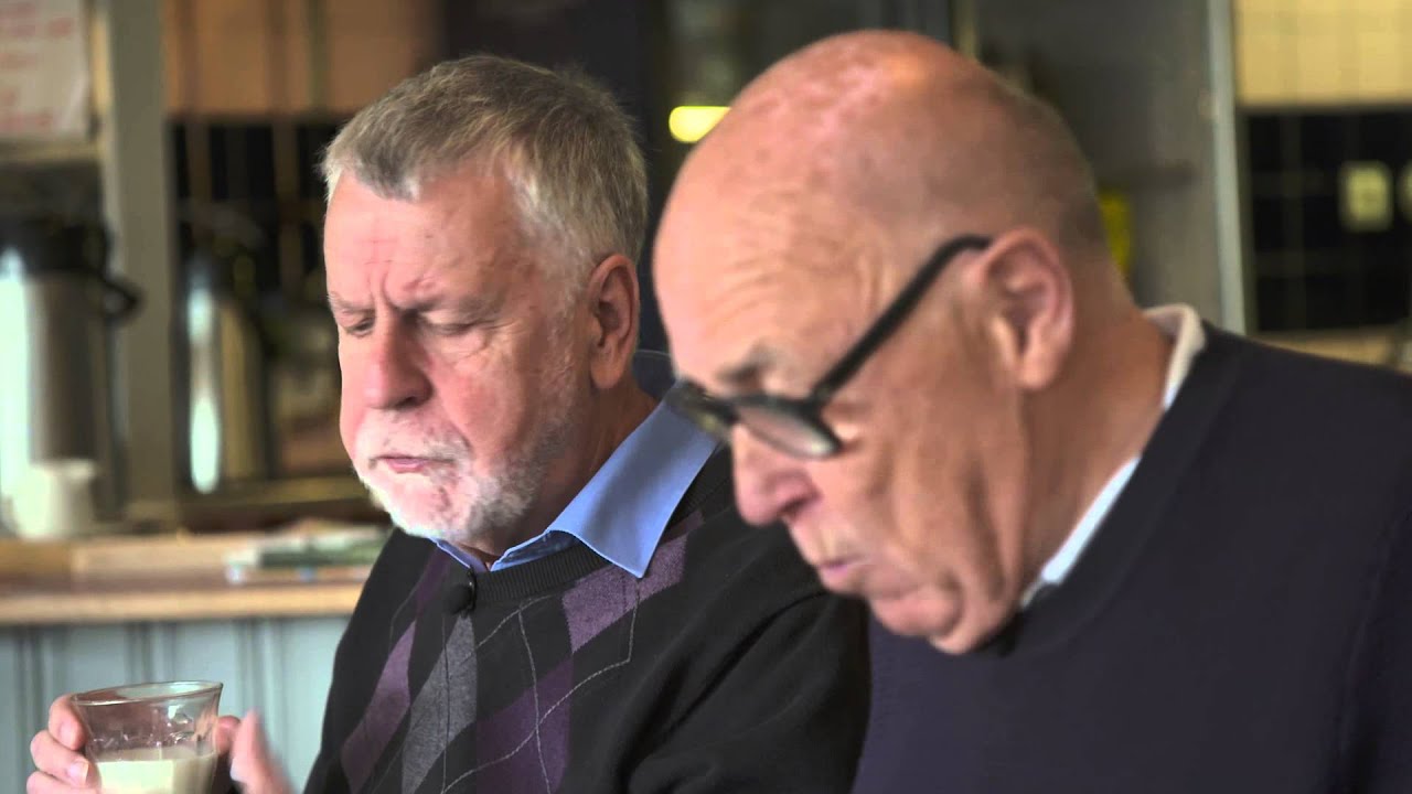 Björn Hellberg och Ingvar Oldsberg frossar i pitepalt