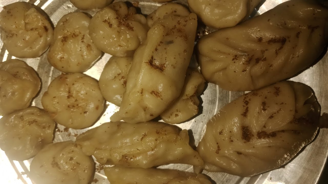 बाज़ार से भी अच्छा मोमोज़ चटनी के साथ घर पर बने बहुत ही आसान तरीके से | Zoya Cooking Vlogs is live!