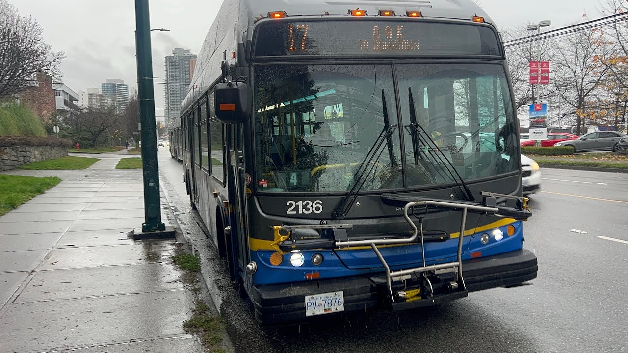 Translink Bus 2136||New Flyer E40LFR||17 Oak To Downtown