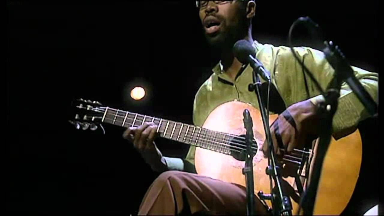 Tiganá Santana
