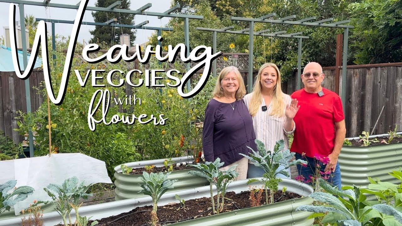 Come Tour My Aunt & Uncle's Garden! 🥦🌸💗 Vegetables & Flowers Combined!