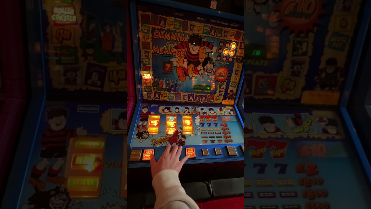 £5 vs Dennis The Menace 