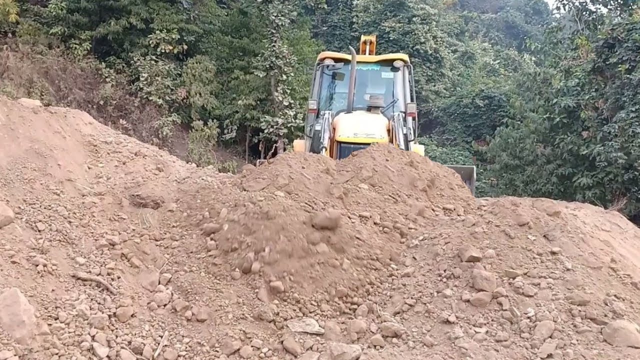 Finally-New JCB ecoXcellence Backhoe-Clearing Dusty Hilly Narrow Road Part 3