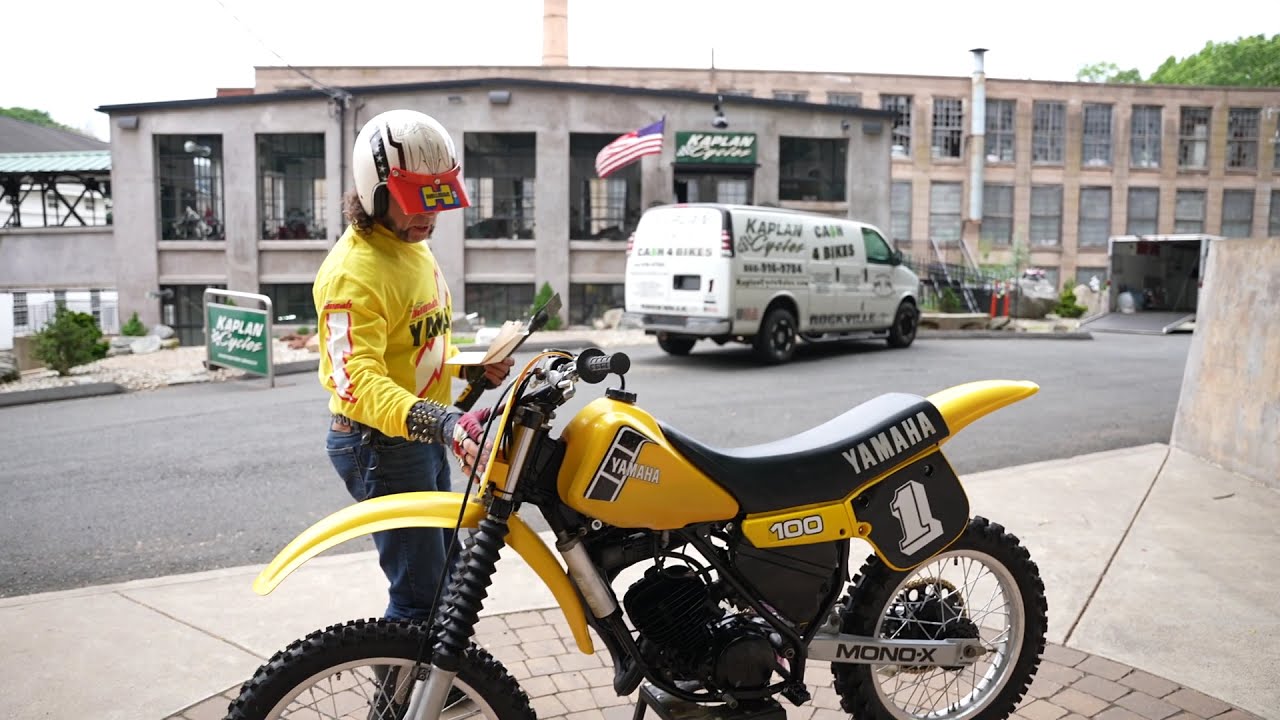 LET BROC BY! 1982 YAMAHA YZ100 BOB HANNAH SPECIAL