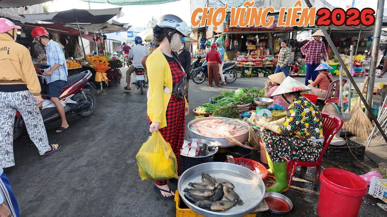 Không khí Tết 2026 rộn ràng tại chợ Vũng Liêm