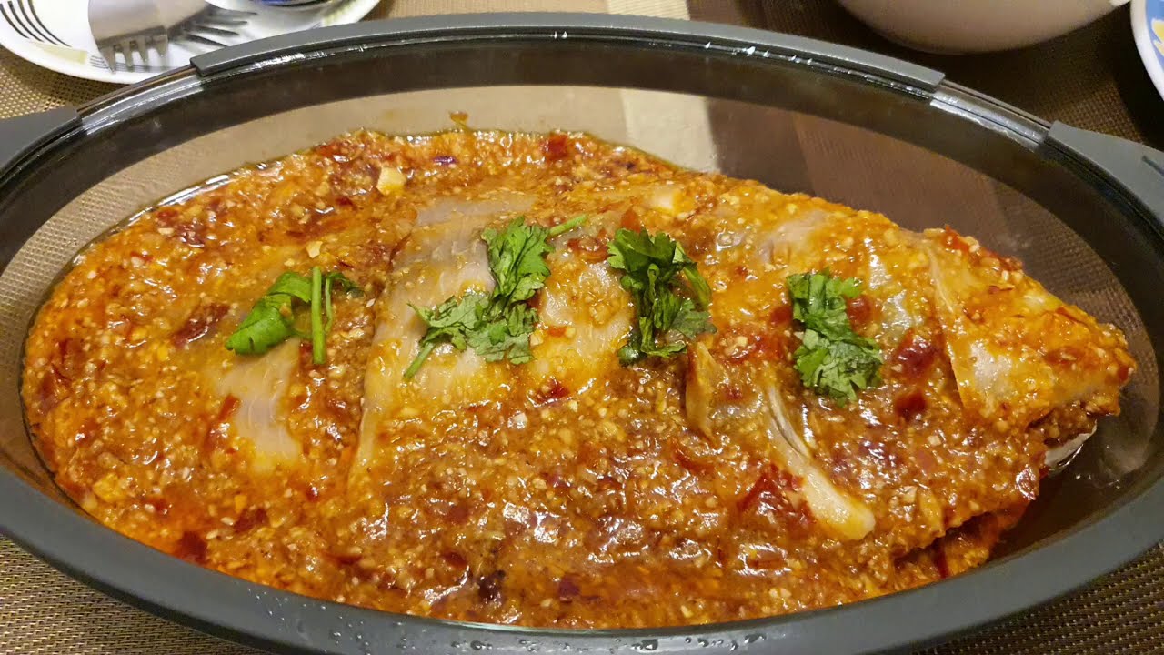 Steamed tilapia fish with spicy bean paste 酱蒸非洲鱼