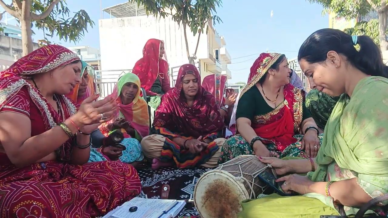 🌻🌻 तुलसी माता का न्यू भजन🌹🌹 सुनिए बहुत ही सुंदर भजन लाइक कमेंट सब्सक्राइब 👍🙏