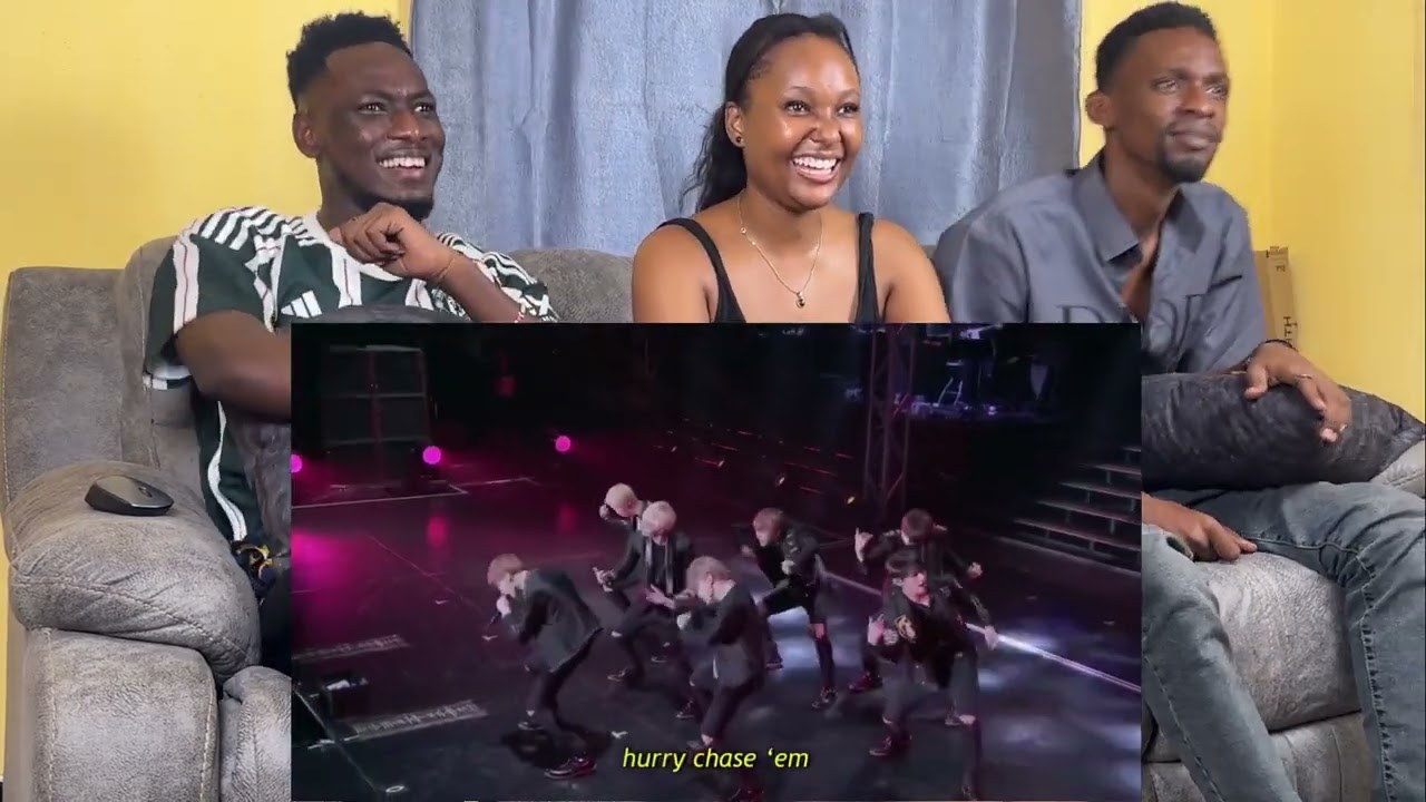 Twinkles react to BTS [방탄소년단] Silver Spoon / Baepsae Live Performance For the first time !