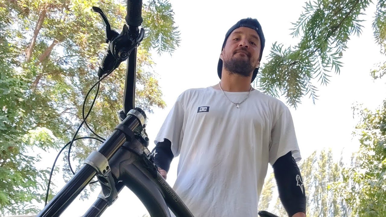 El solitario 😈🚀⚡🚵⛰️🏔️⛰️