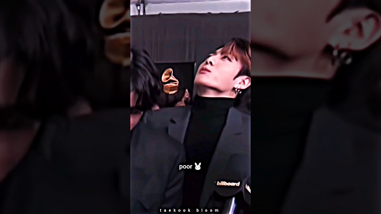 Did Taehyung do that on purpose 😳⁉️ He's so naughty 🤣 Poor Jungkook #shorts #taekook
