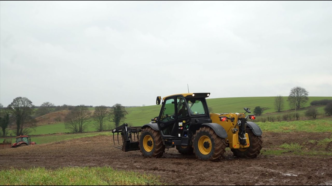 Cat® TH408D Telehandler Customer Story: Chris Heslop (UK, English)