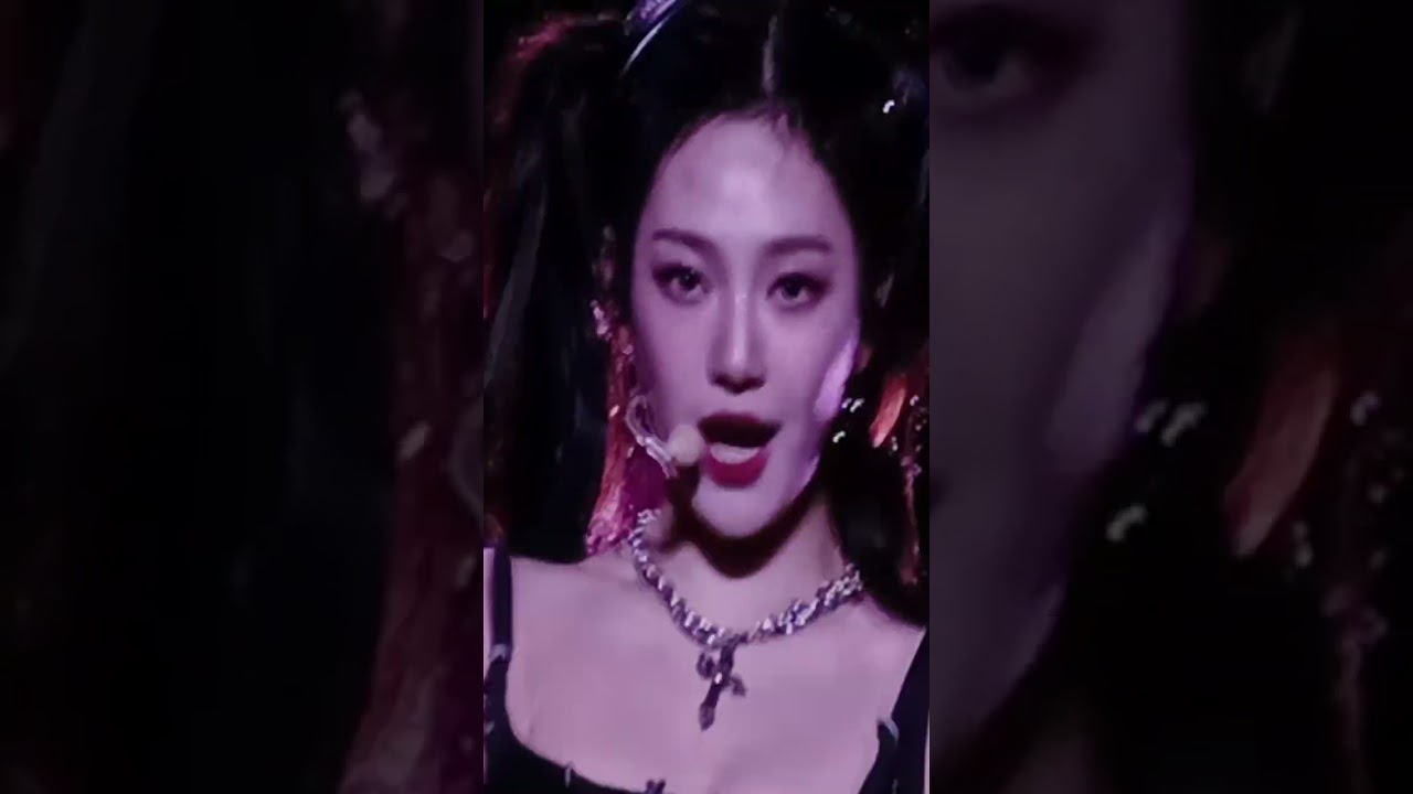 Aespa = - NingNing's Solo Live - London O2 Arena