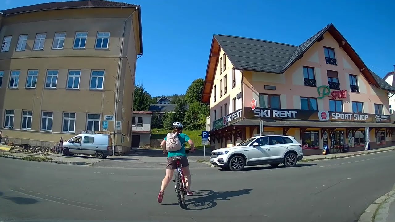Rokytnice nad Jizerou. Od radnice až k lanovce