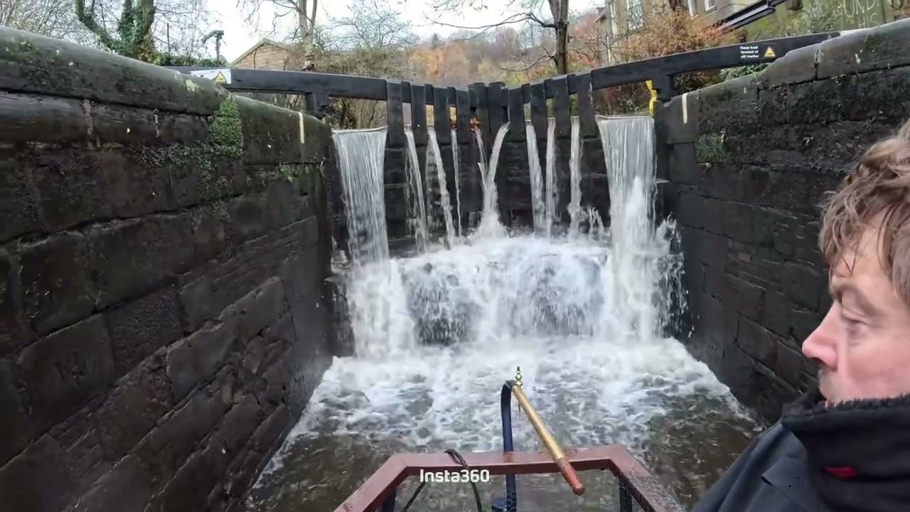 Part 8 heading home for Christmas ( Rochdale canal Todmorden)