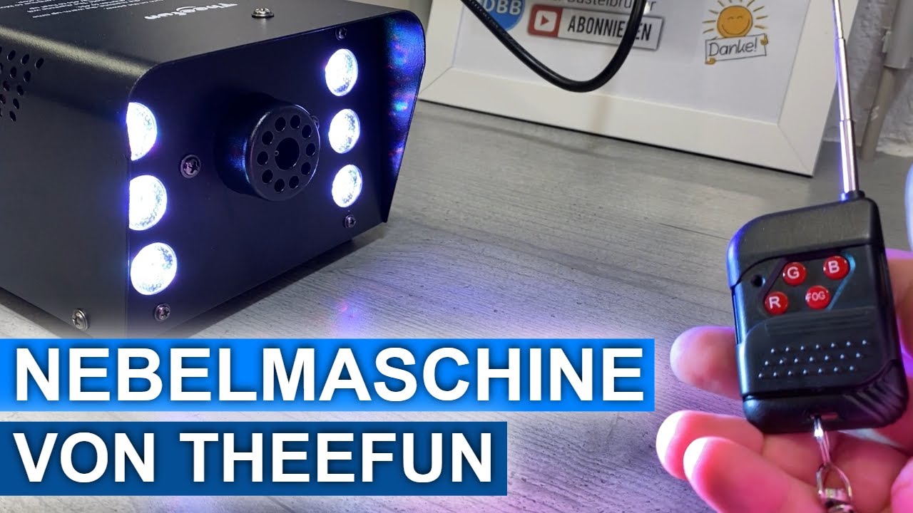 Eine günstige Nebelmaschine von Theefun zusammen mit dem Nebelfluid von Cameo