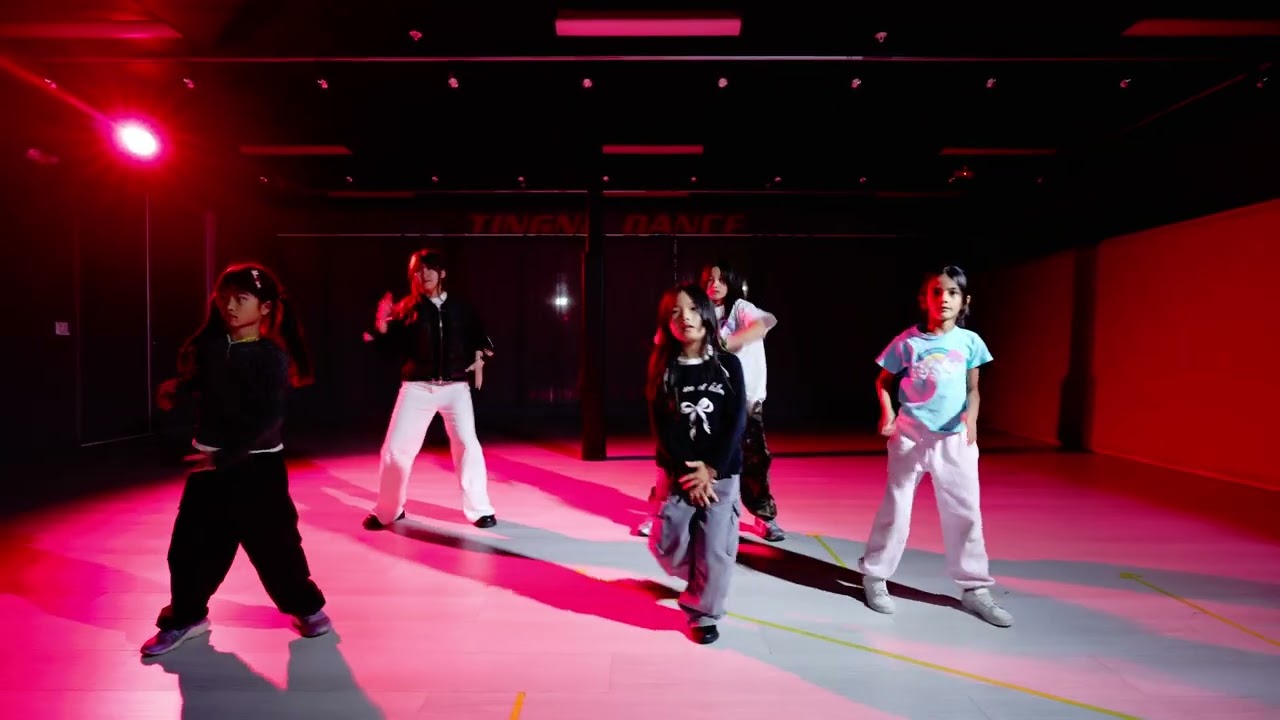 Caroline - Beg. Kpop