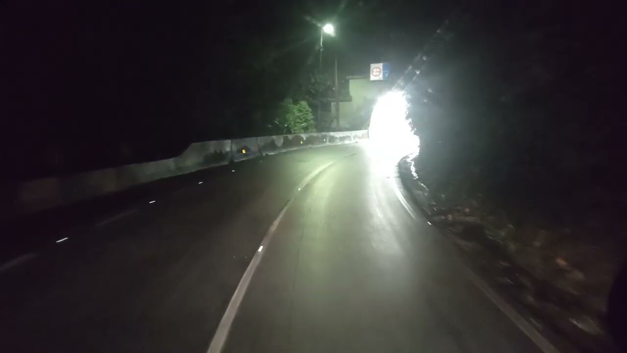 Descida de Serra da Anchieta Cubatão SP, 19/10/2025, com Scania 540 rodo caçamba com retarder