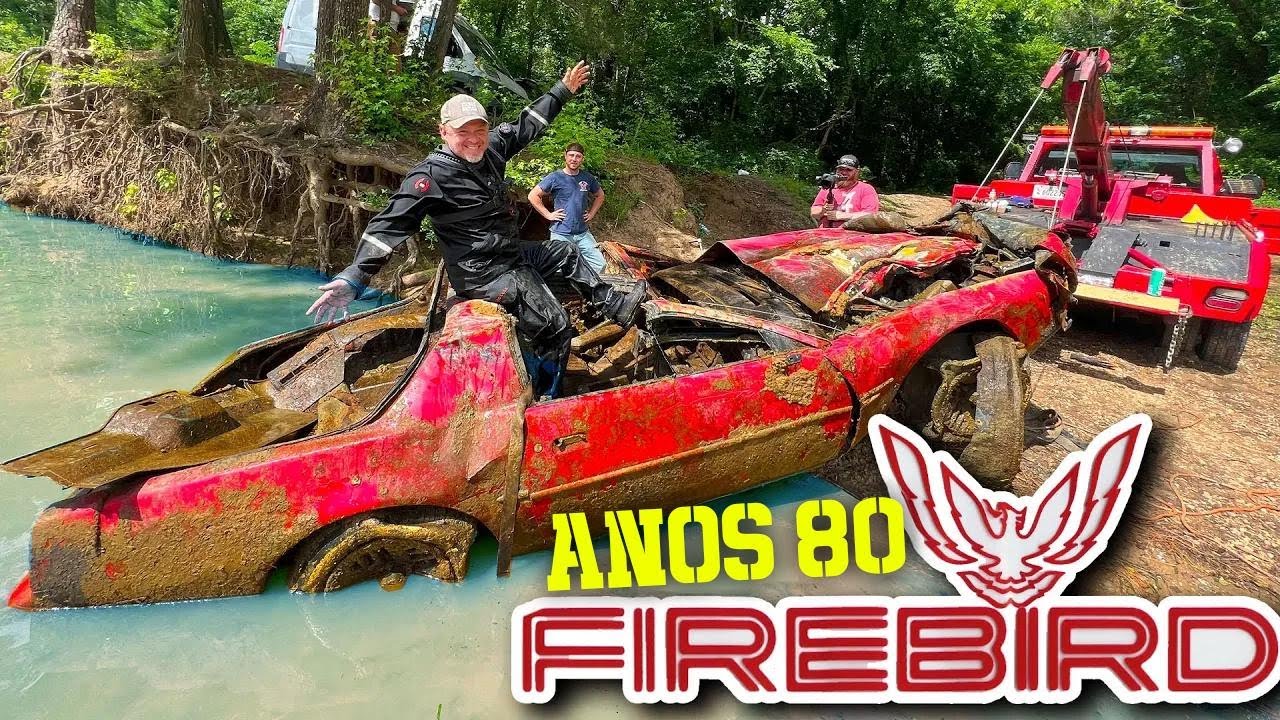 Encontraram um Pontiac Firebird dos anos 80 com provas de crime dentro!