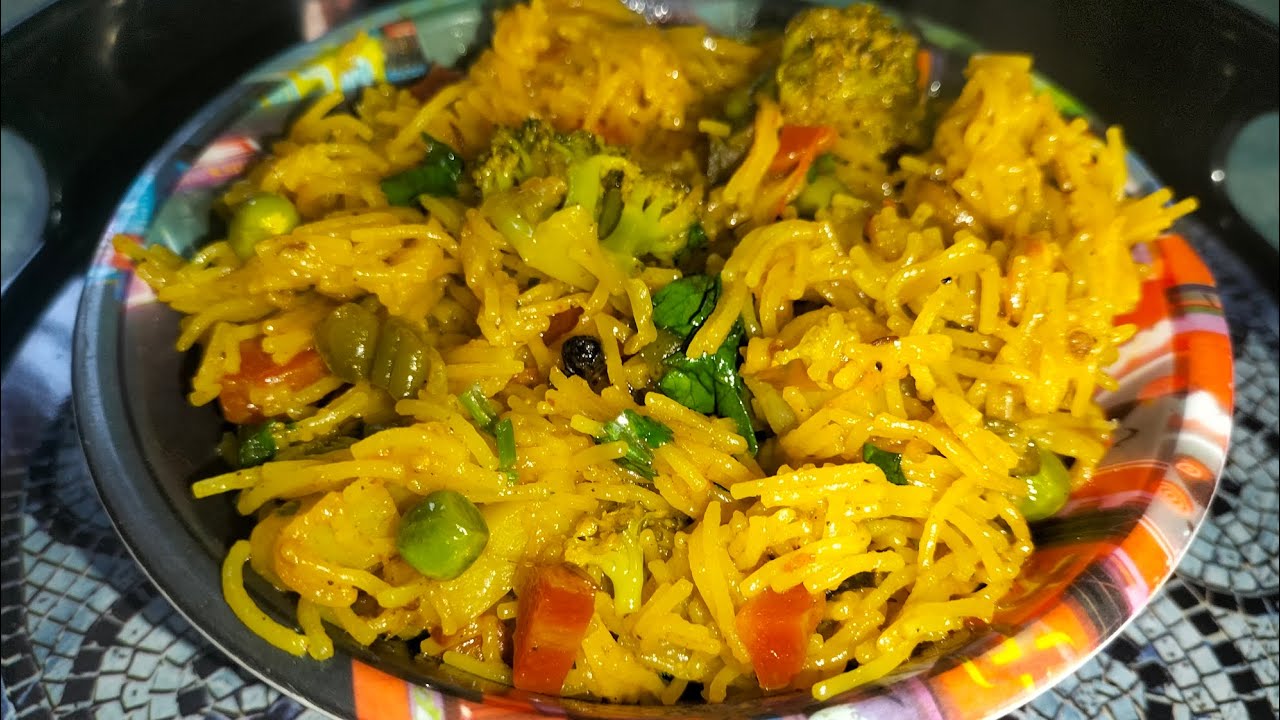 New style namkeen sewai recipe 😋😋