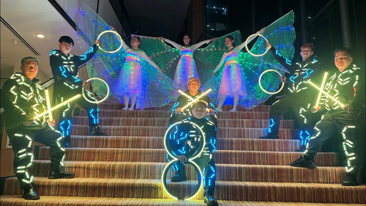 5 led tron dancers (contis event)