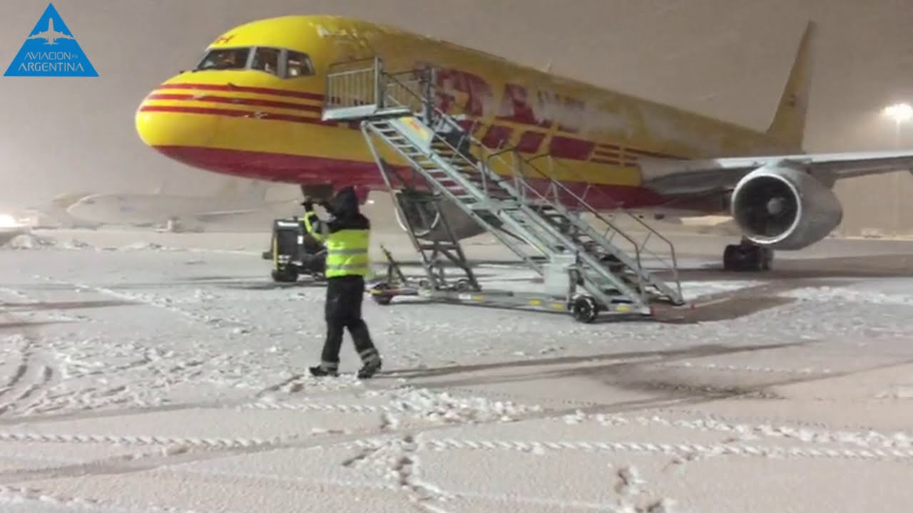 Aeropuerto de Madrid. La nieve desde adentro.