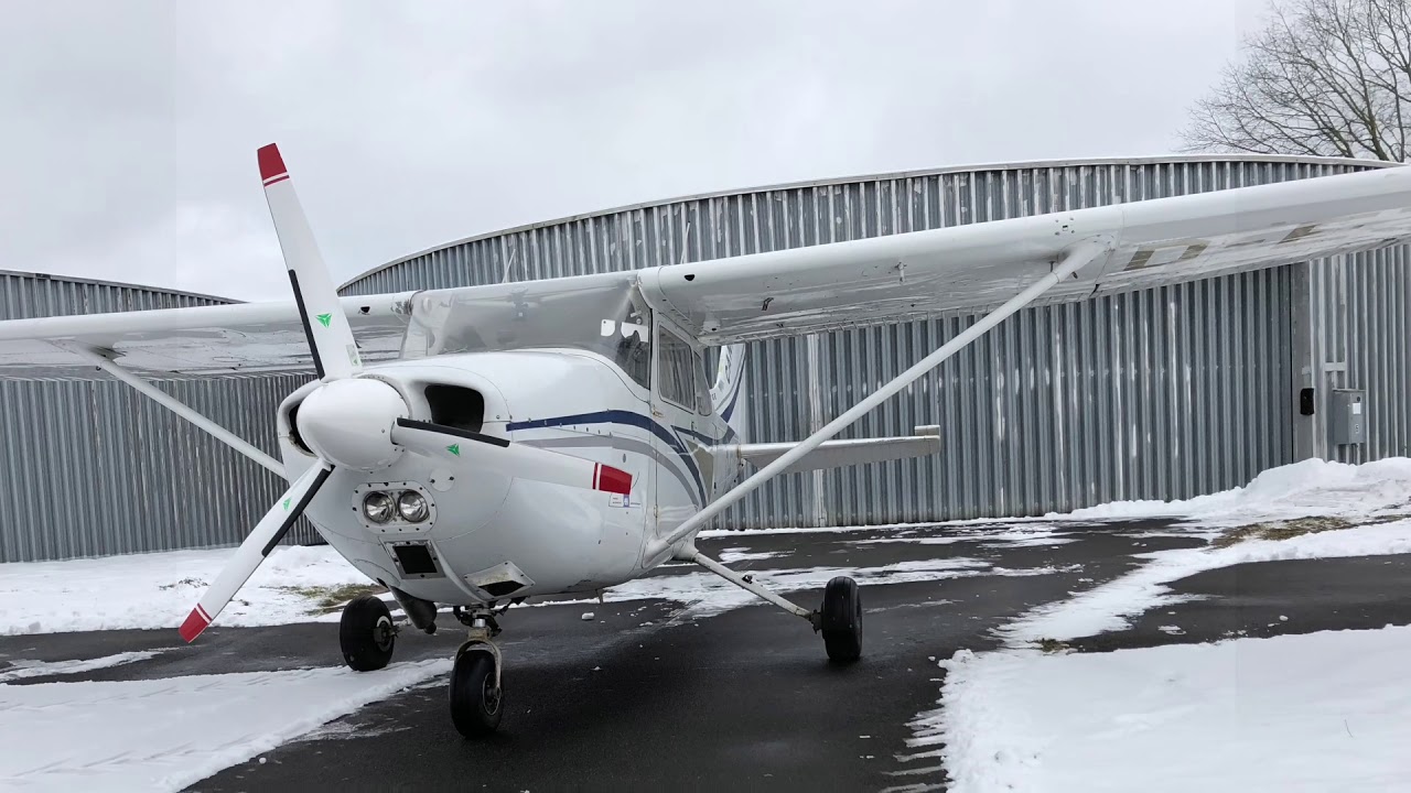 Cessna 172 winterlicher Rundflug &uuml;ber Hamburg