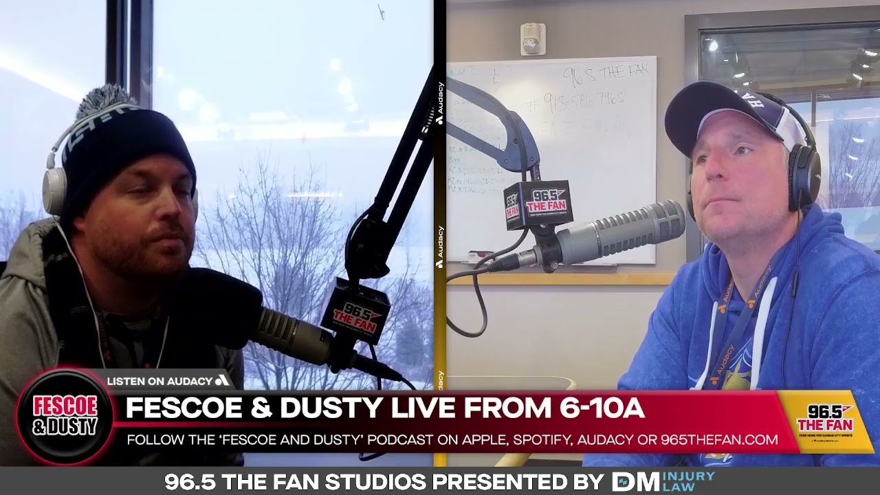 Actor & Chiefs Fan Eric Stonestreet Gets Upset with Dusty following Chiefs loss to the Cowboys