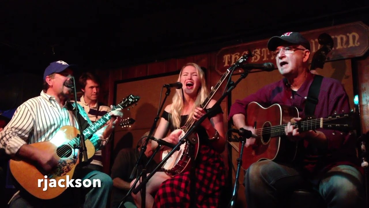 Carl Jackson And Ashley Campbell, Performing On Banjo, 