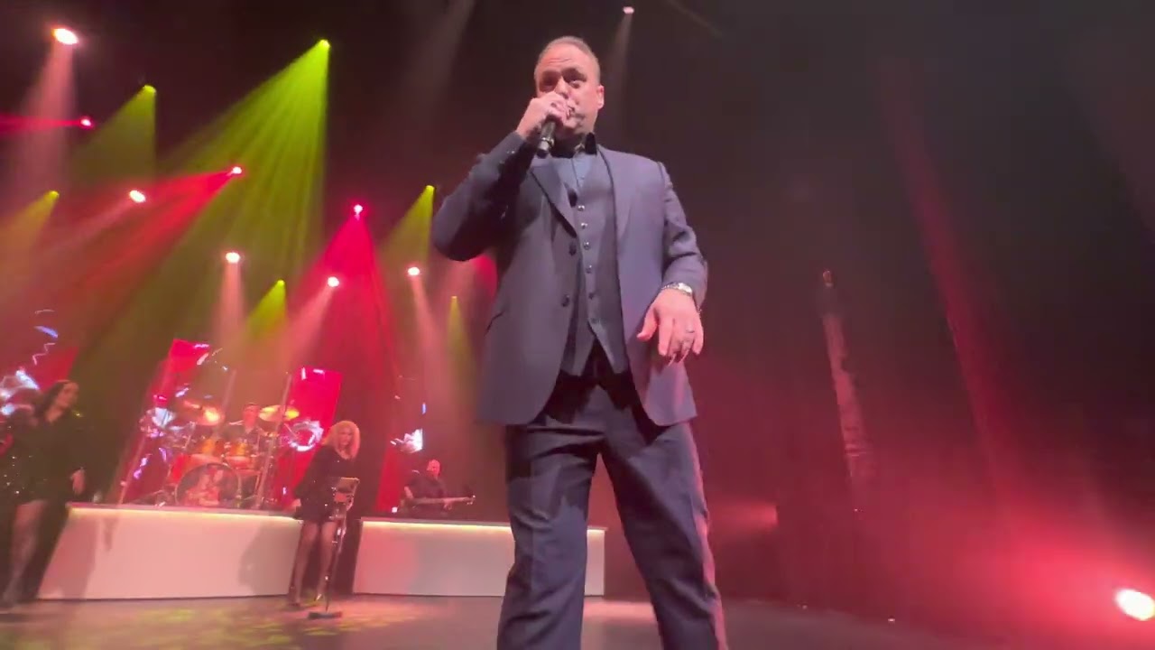 Een avond met jou theater tour Frans en Sieneke 15 april 2023 Kennemer theater deel 1