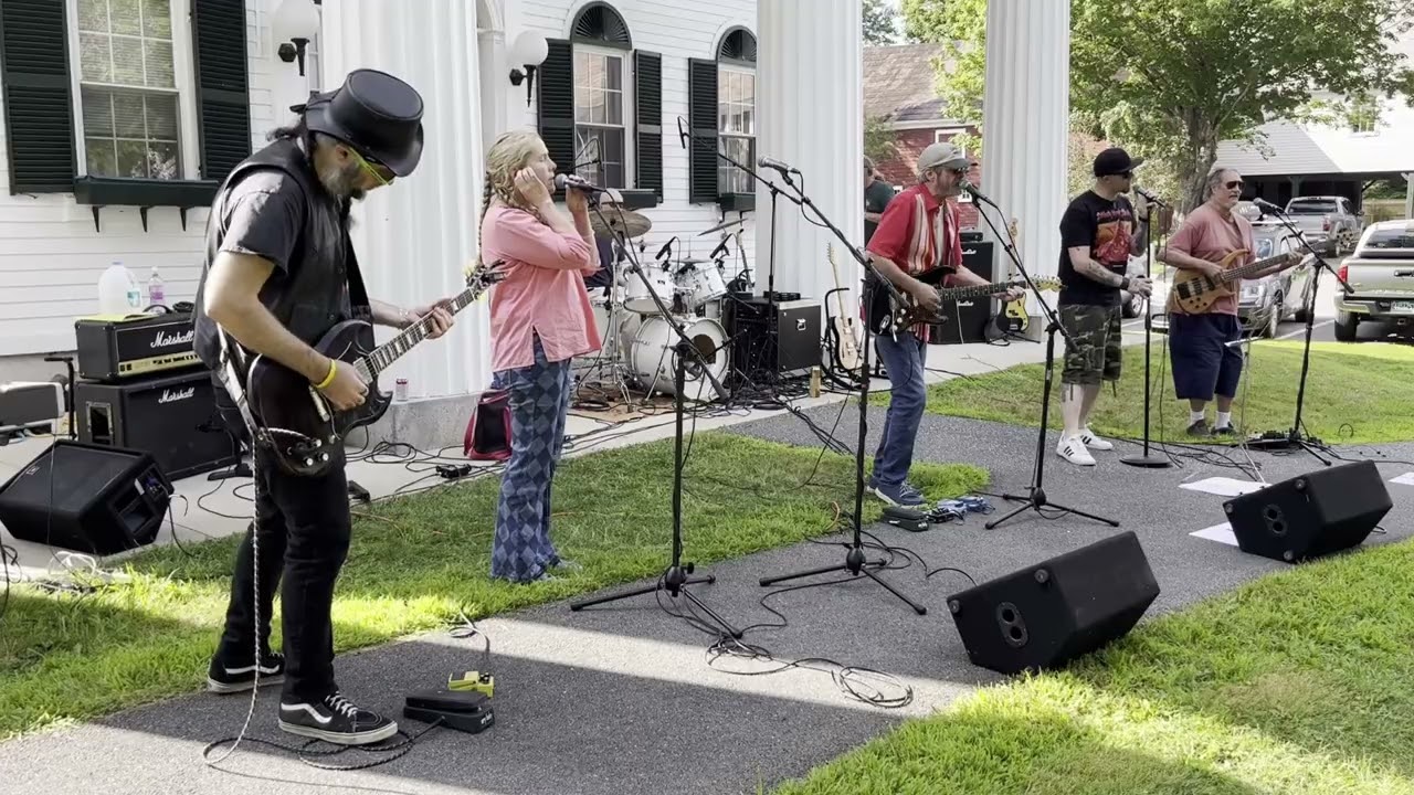 Newfane Community Jam   Knocking on Heaven's Door