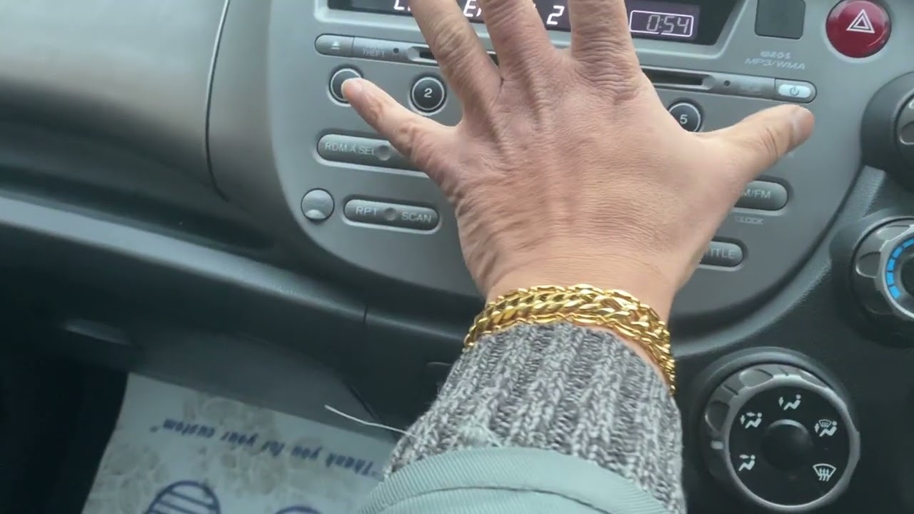 How to get the Honda jazz radio code and the serial number