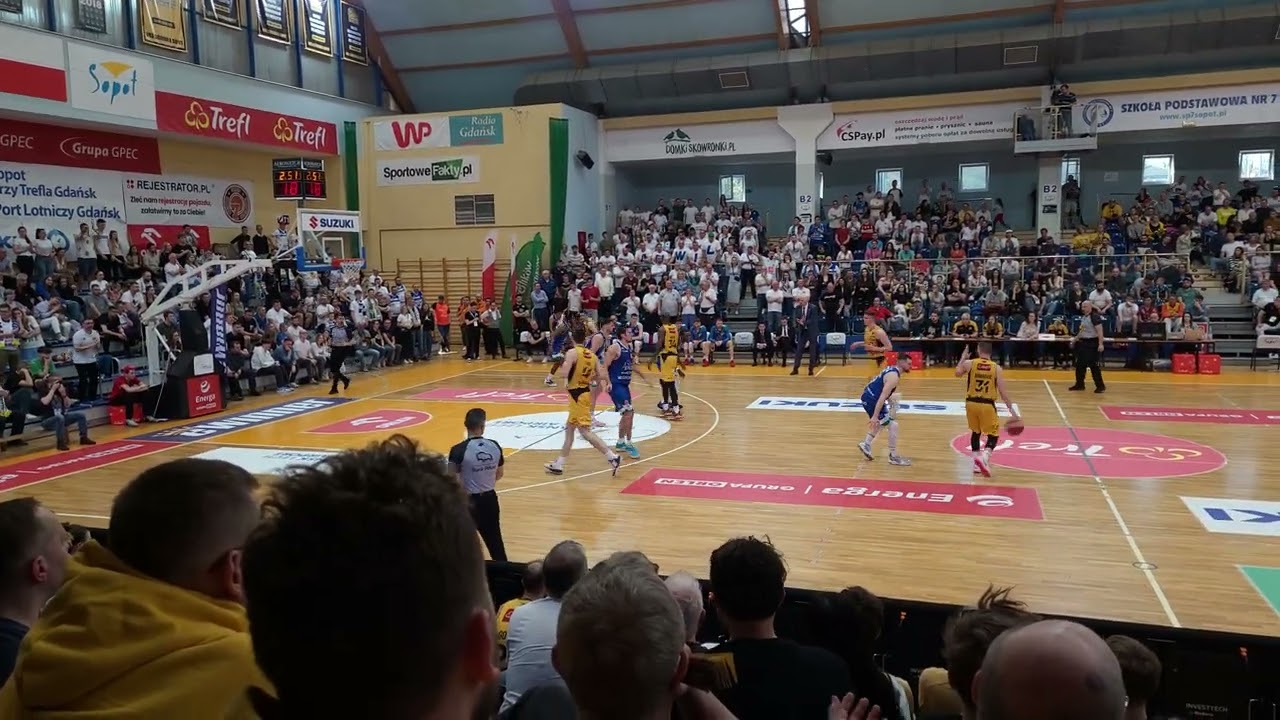 Trefl Sopot vs Anwil Włocławek  73 : 81