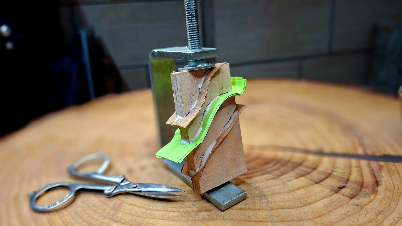 I Made This Wooden Pendant Using Only Hand Tools 🔥