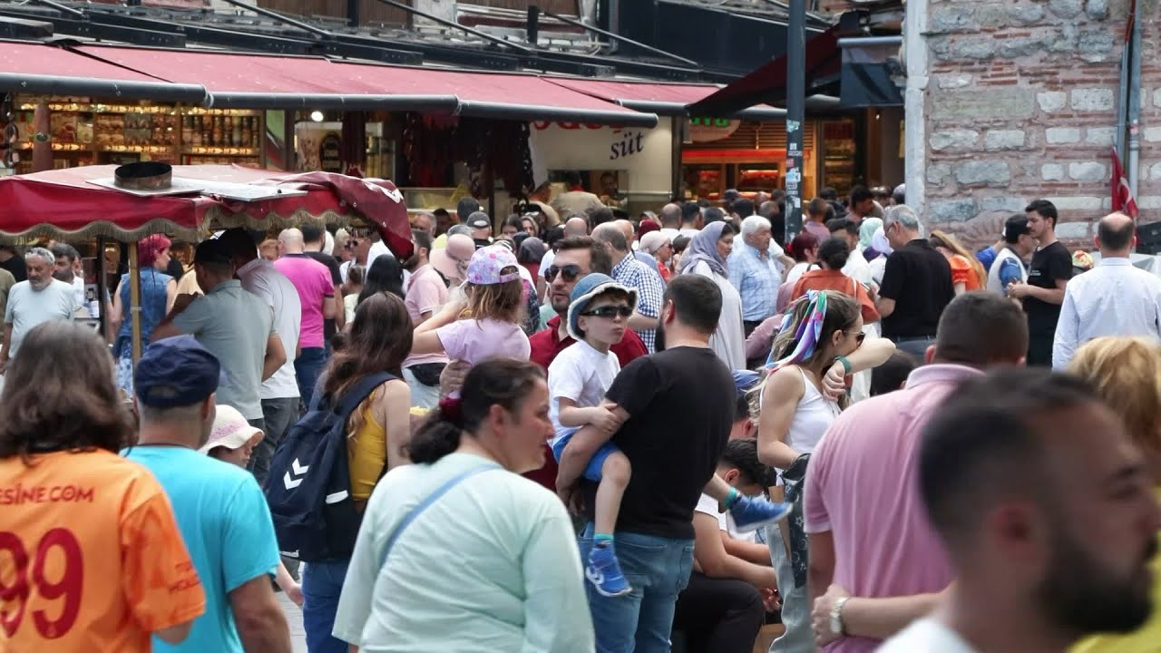 Eminönü'nde bayram yoğunluğu
