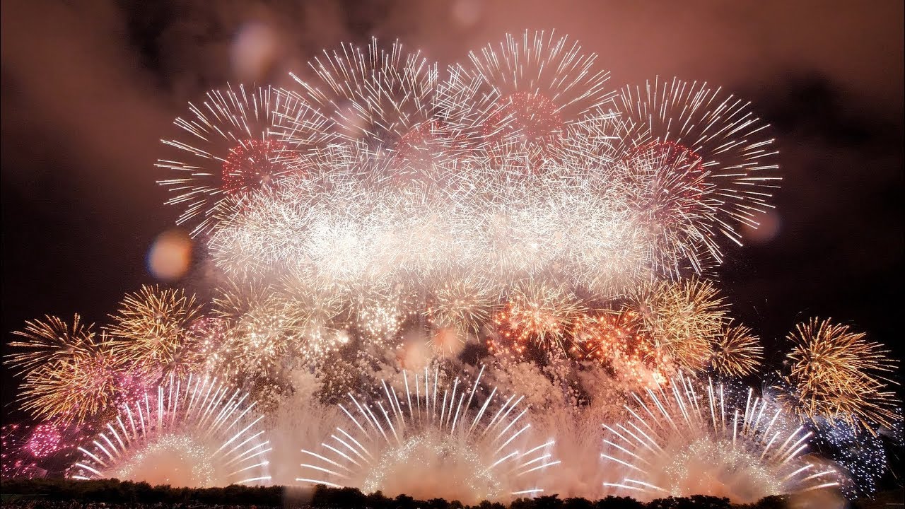 【4K60p】2017 赤川花火大会 市民花火「クロスオーバーアート エクステンデッド」紅屋青木煙火店