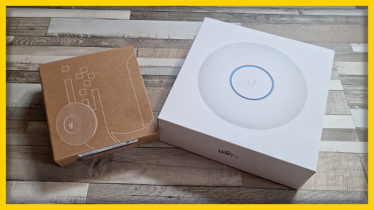 Rozpakowanie dw&oacute;ch Access Point&oacute;w od Ubiquiti w technologii WiFi 6