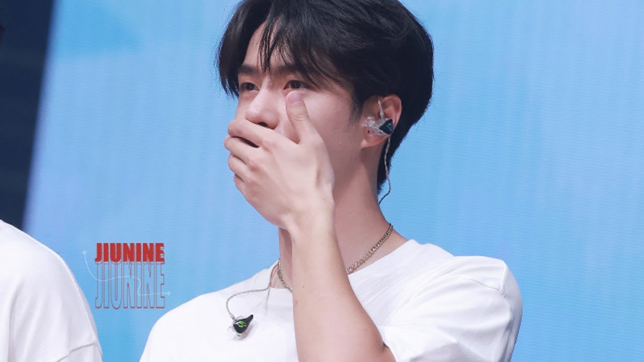20230722 王一博Wang Yibo x 2023樂華家族演唱會－樂華群星合唱《天天快樂歌》+《華華的世界》舞台合集