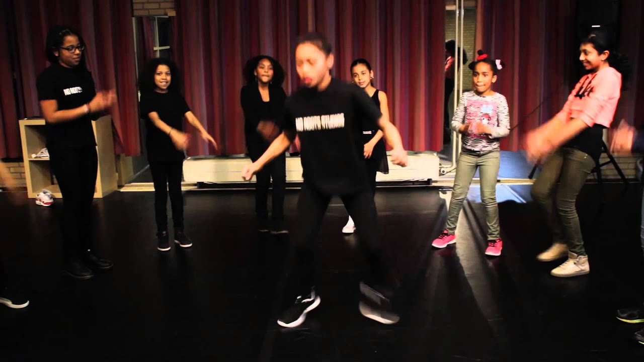 No Roots Studios: Asyera (Flow010crew) Freestyle dance