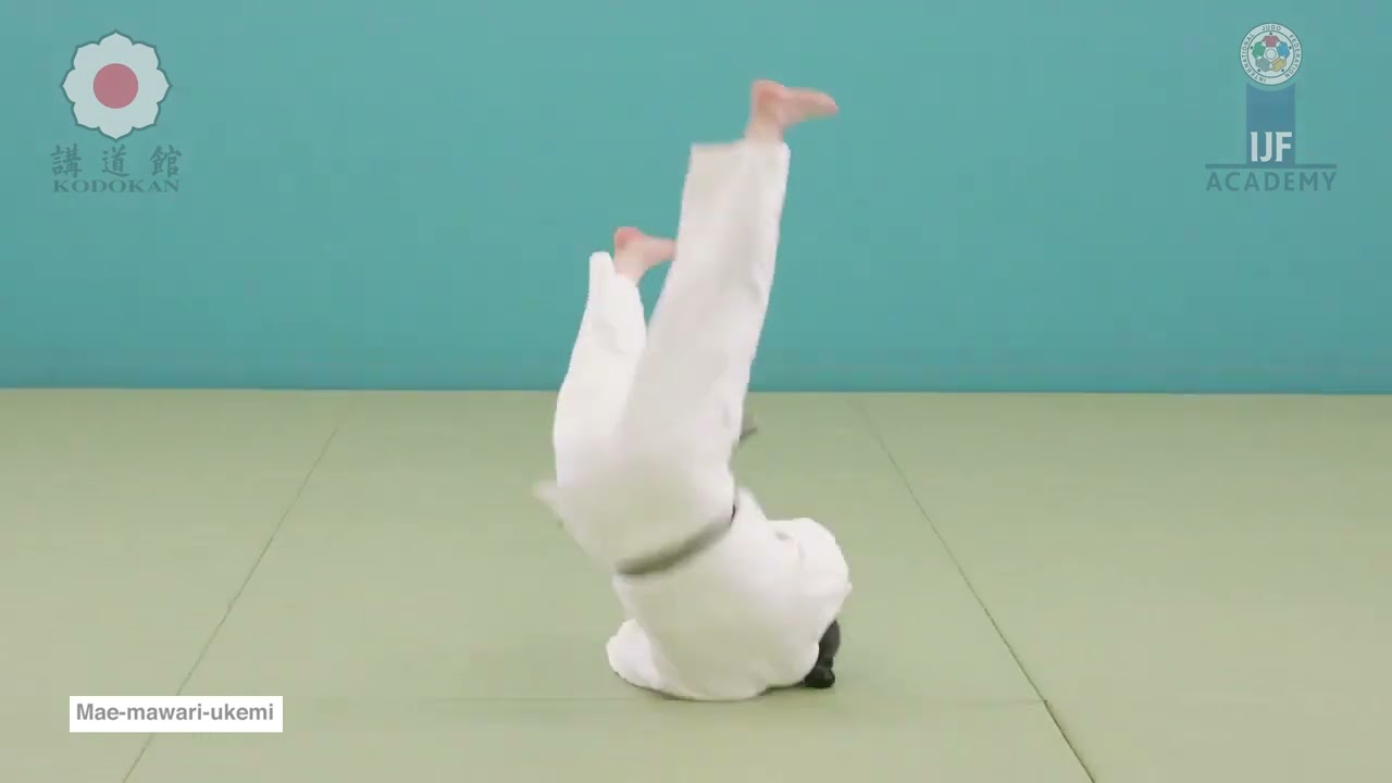 Mae mawari ukemi