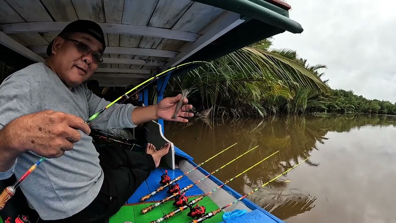 Mancing udang galah di sungai paduan, masak dan makan bersama kawan2