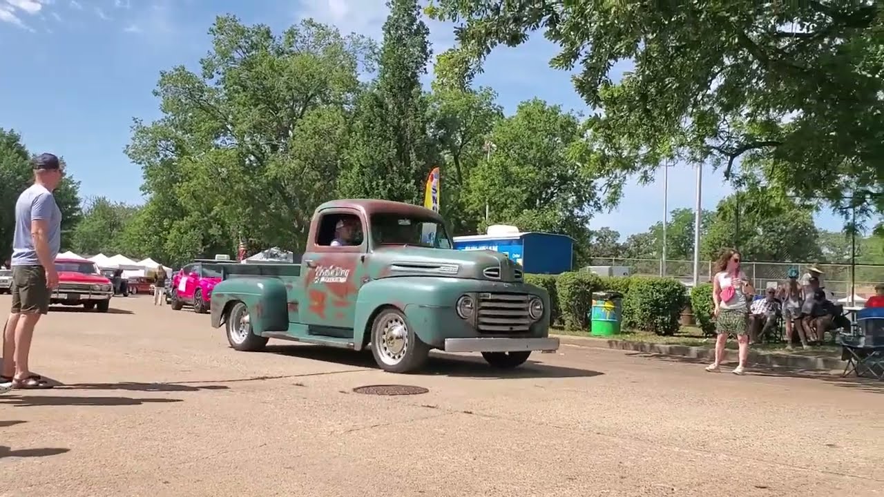 Cars leaving the 2023 KKOA Leadsled Spectacular in Salina, Kansas