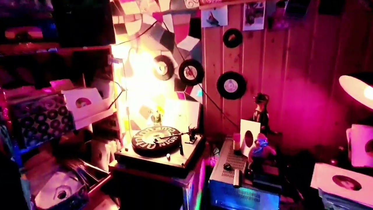 FRANKIE PAUL - Kill dem now - Love is not a gamble riddim - Soundclash weapon