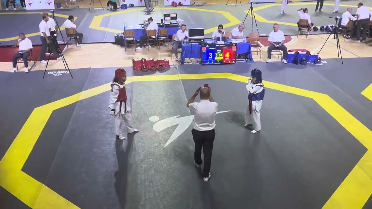 Minikler Türkiye tekvando şampiyonası Elif Usta 2024 1 mac ilk raund