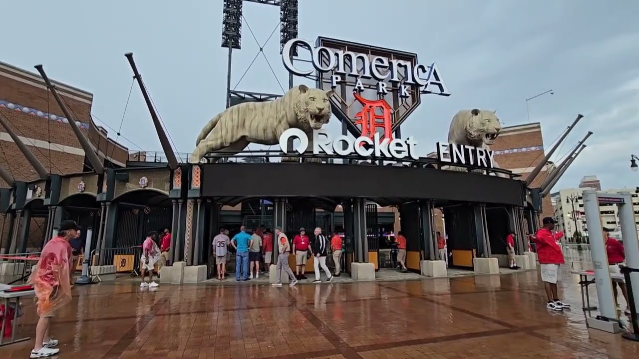 Detroit Tigers Ballpark Food Review