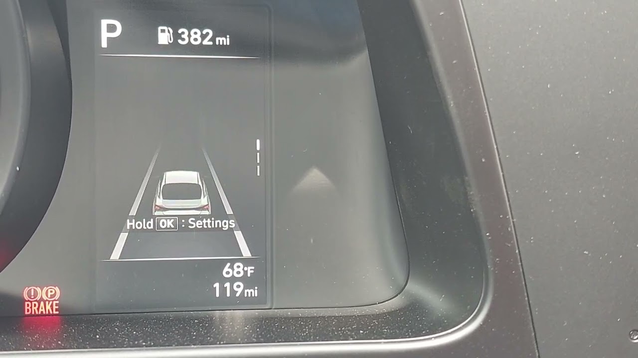 2022 Hyundai Elantra button functions.