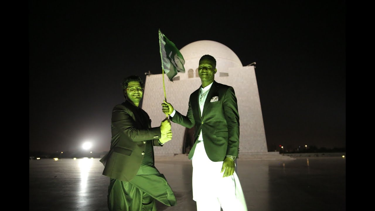 Daren Sammy visits Mazar-e-Quaid