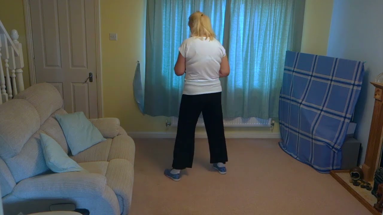 Country Strait - Line Dance (teach, walk through & dance)