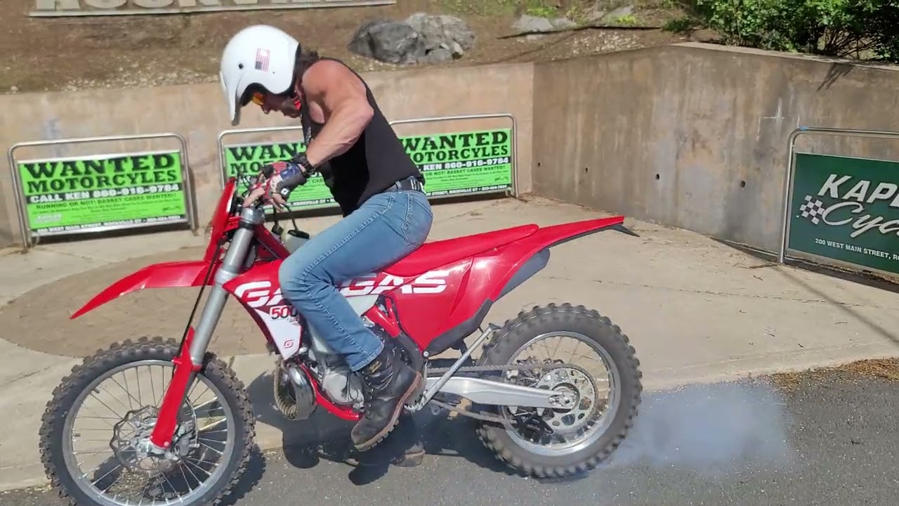 2023 GASGAS 300EC ENDURO SMOKE SHOW